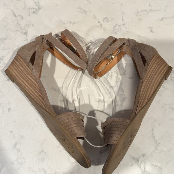 Seychelles Sincere mini Wedge Sandal Taupe suede bohemian chic classic size 7.5 - Picture 10 of 11